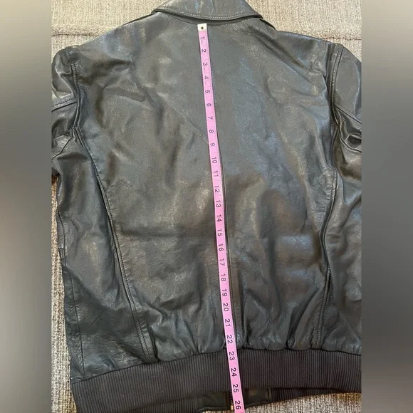 COPY - Zara leather Jacket - Picture 3 of 5